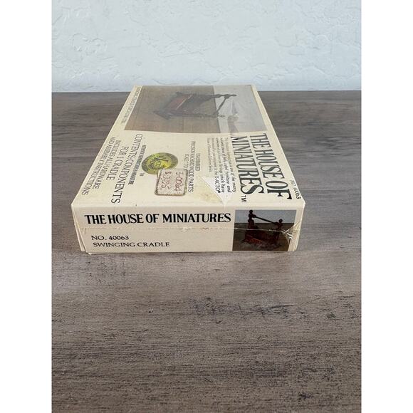 The House of Miniatures No 40062 Hepplewhite Cellarette New Sealed Box - Picture 2 of 2